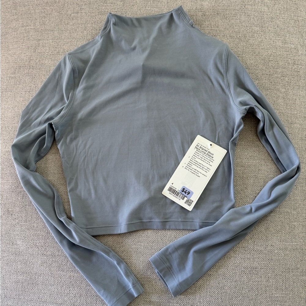 Lululemon tee